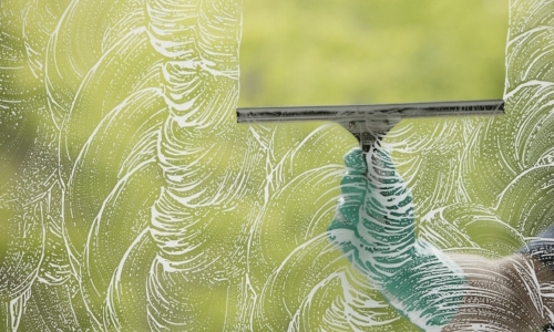 Пора мыть окна!